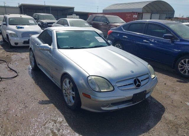 2004 MERCEDES-BENZ SLK-Class