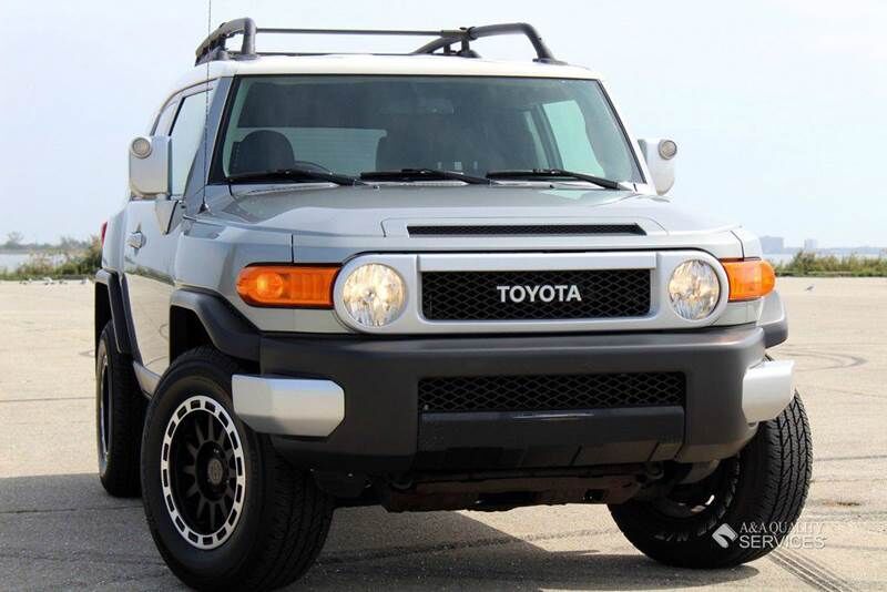 2011 TOYOTA FJ Cruiser