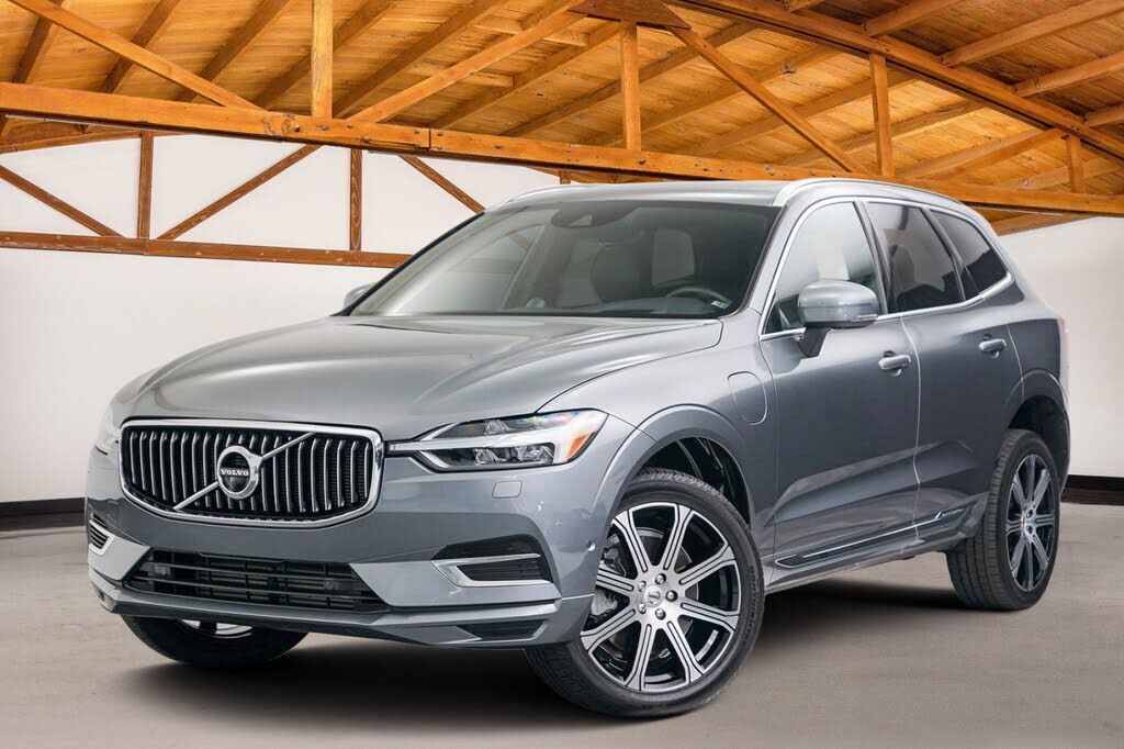 2020 VOLVO XC60
