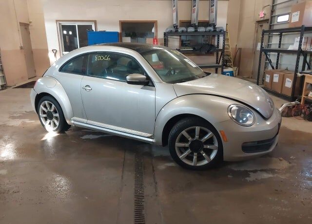 2015 VOLKSWAGEN Beetle