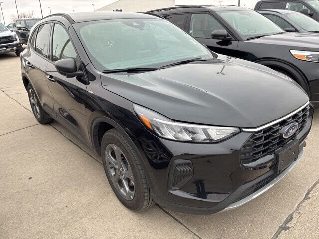 2025 FORD Escape
