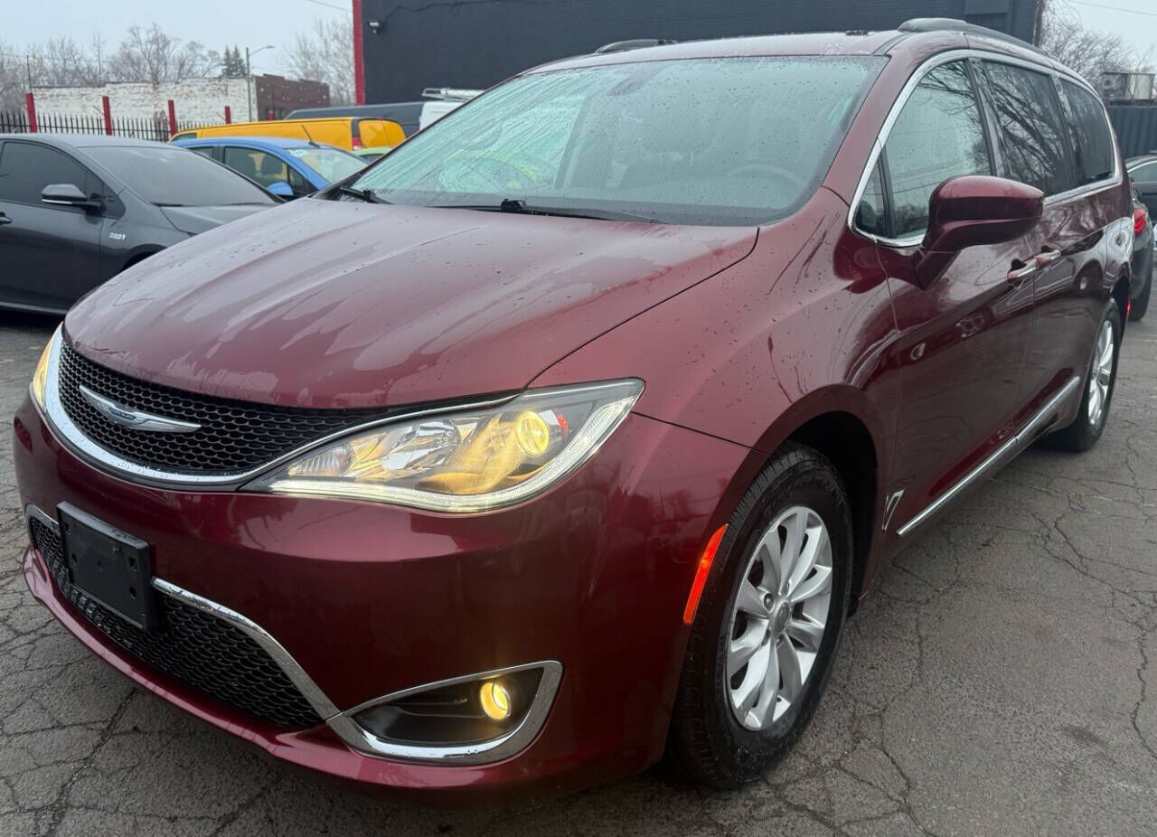 2017 CHRYSLER Pacifica