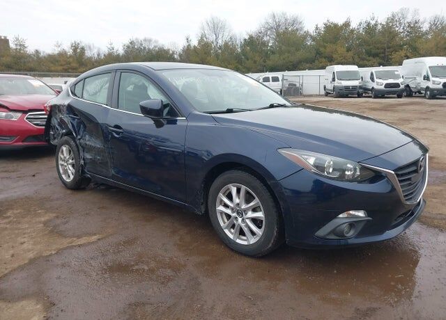 2015 MAZDA Mazda3