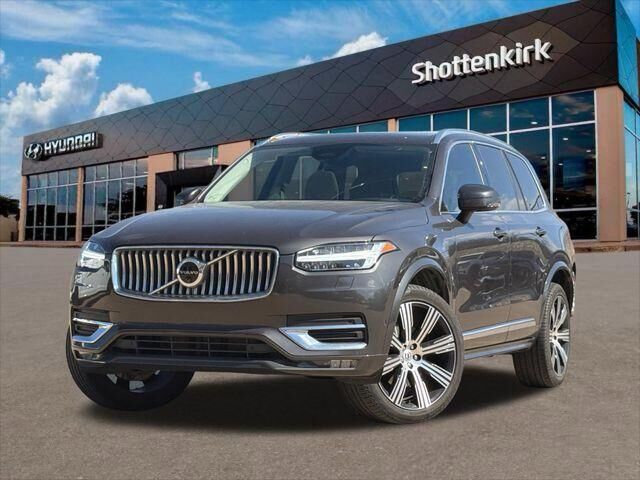 2024 VOLVO XC90