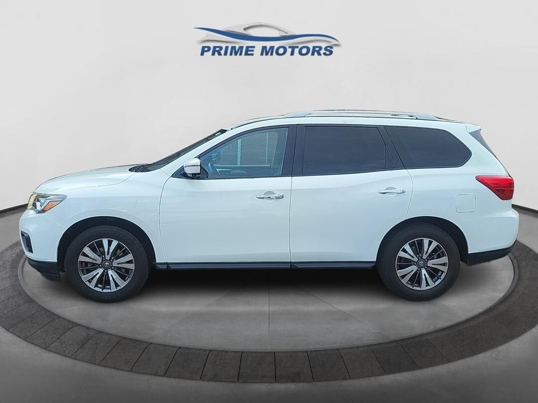 2017 NISSAN Pathfinder