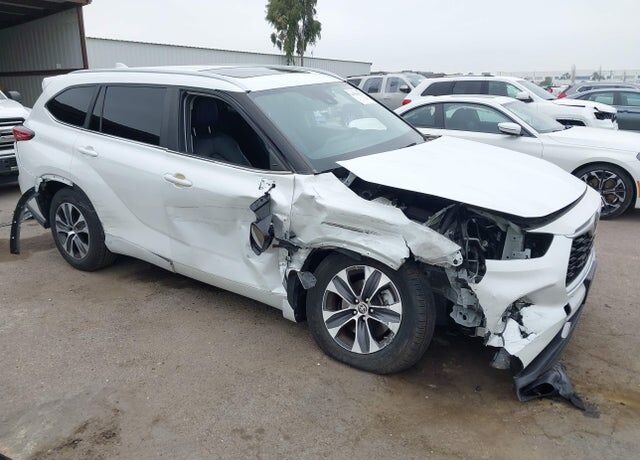 2023 TOYOTA Highlander