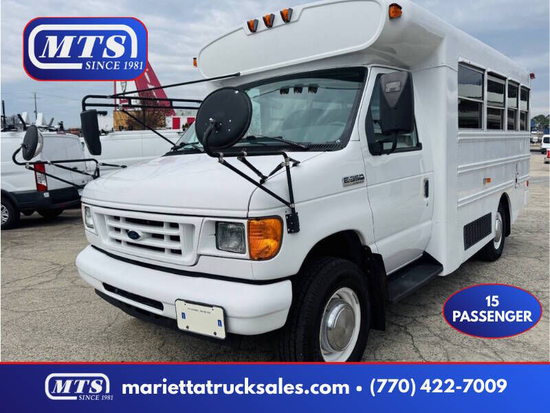 2006 FORD E-350