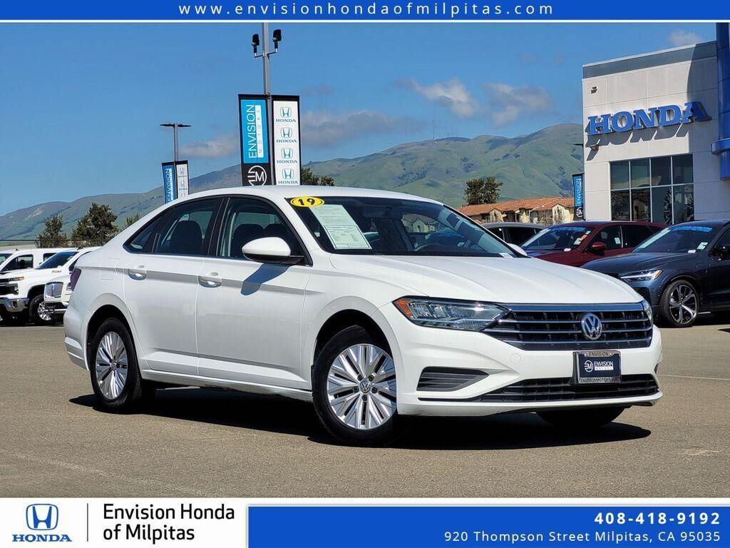 2019 VOLKSWAGEN Jetta