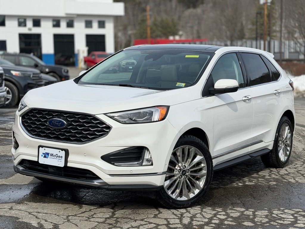 2022 FORD Edge