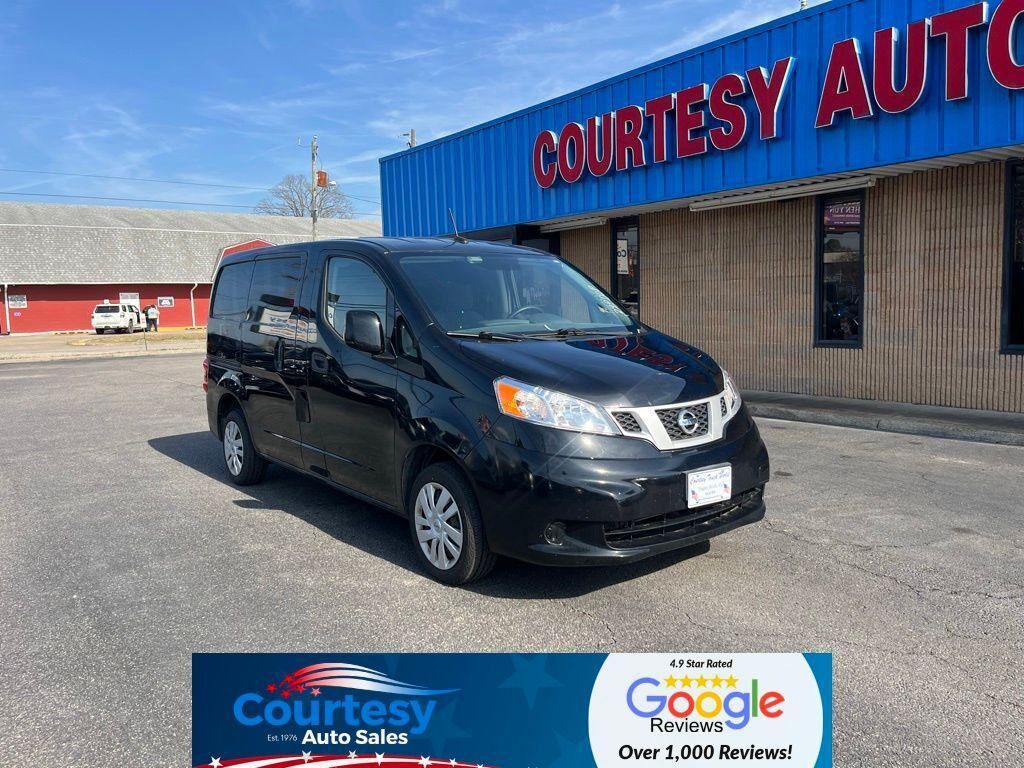 2021 NISSAN NV200