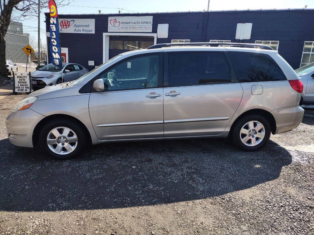 2008 TOYOTA Sienna