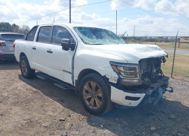 2024 NISSAN Titan