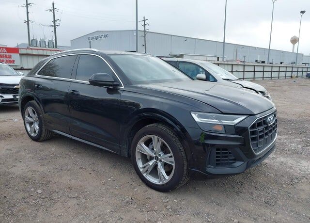 2022 AUDI Q8