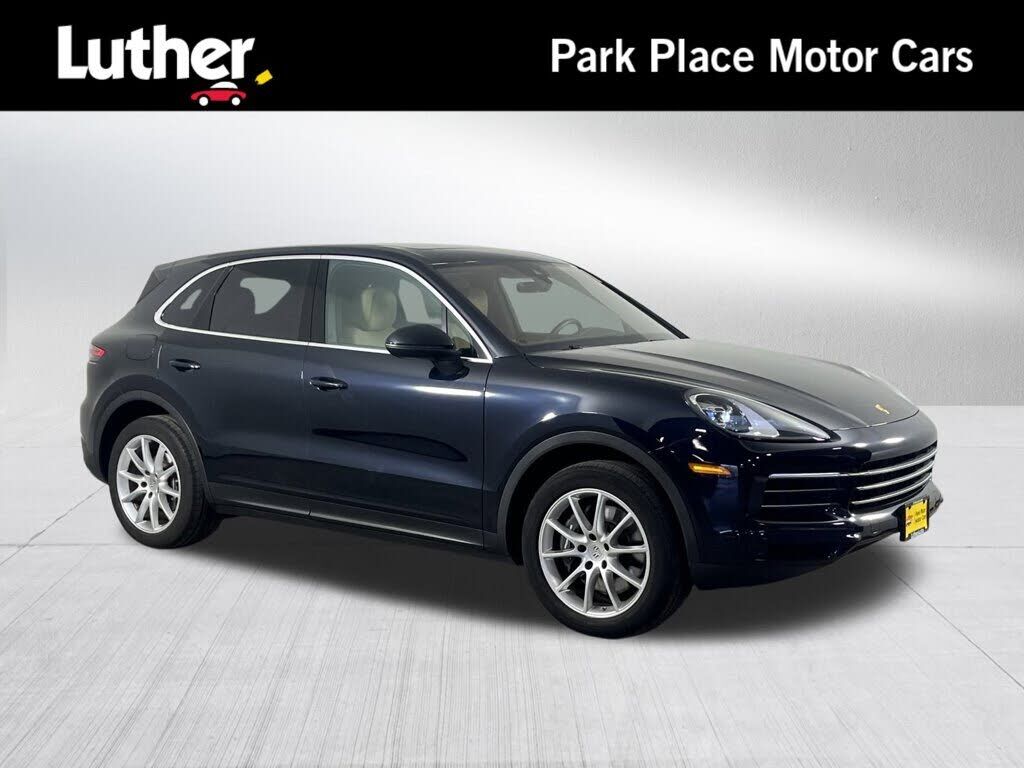 2023 PORSCHE Cayenne