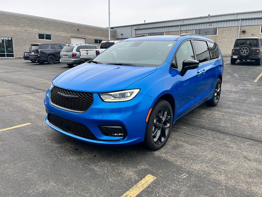 2026 CHRYSLER Pacifica