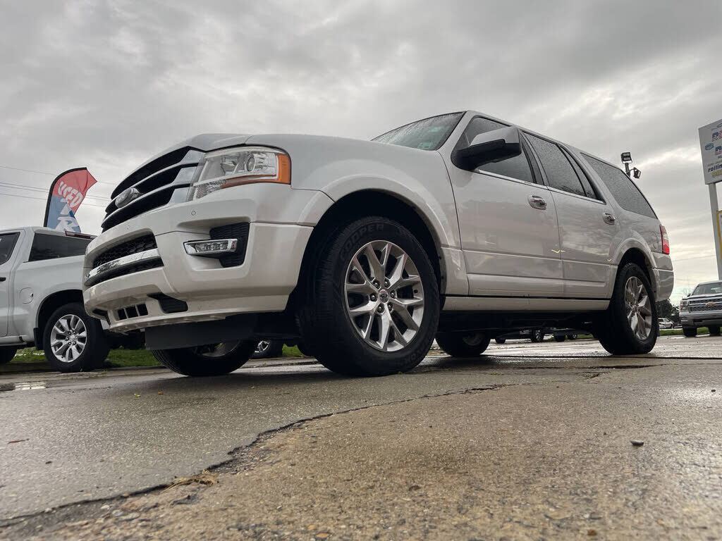 2017 FORD Expedition