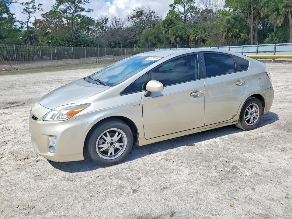 2011 TOYOTA PRIUS