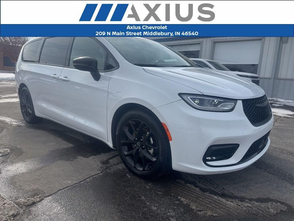 2025 CHRYSLER Pacifica