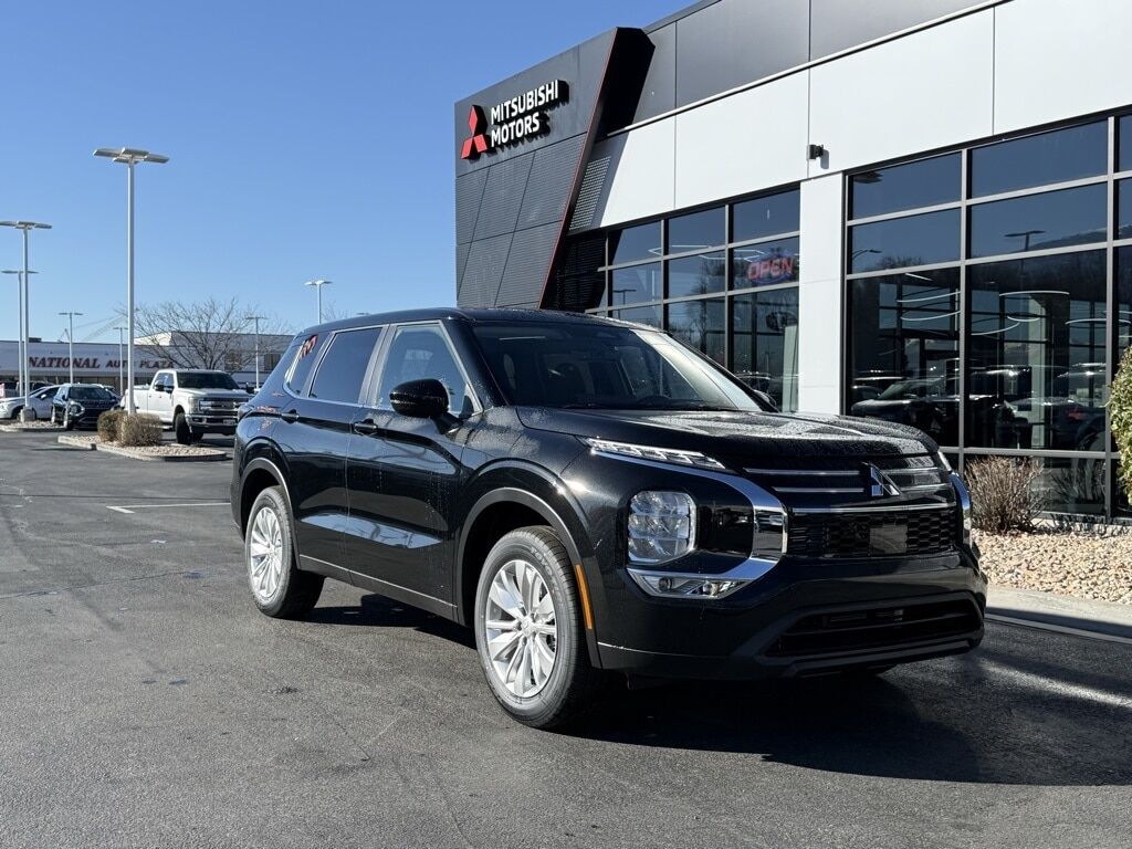 2026 MITSUBISHI Outlander