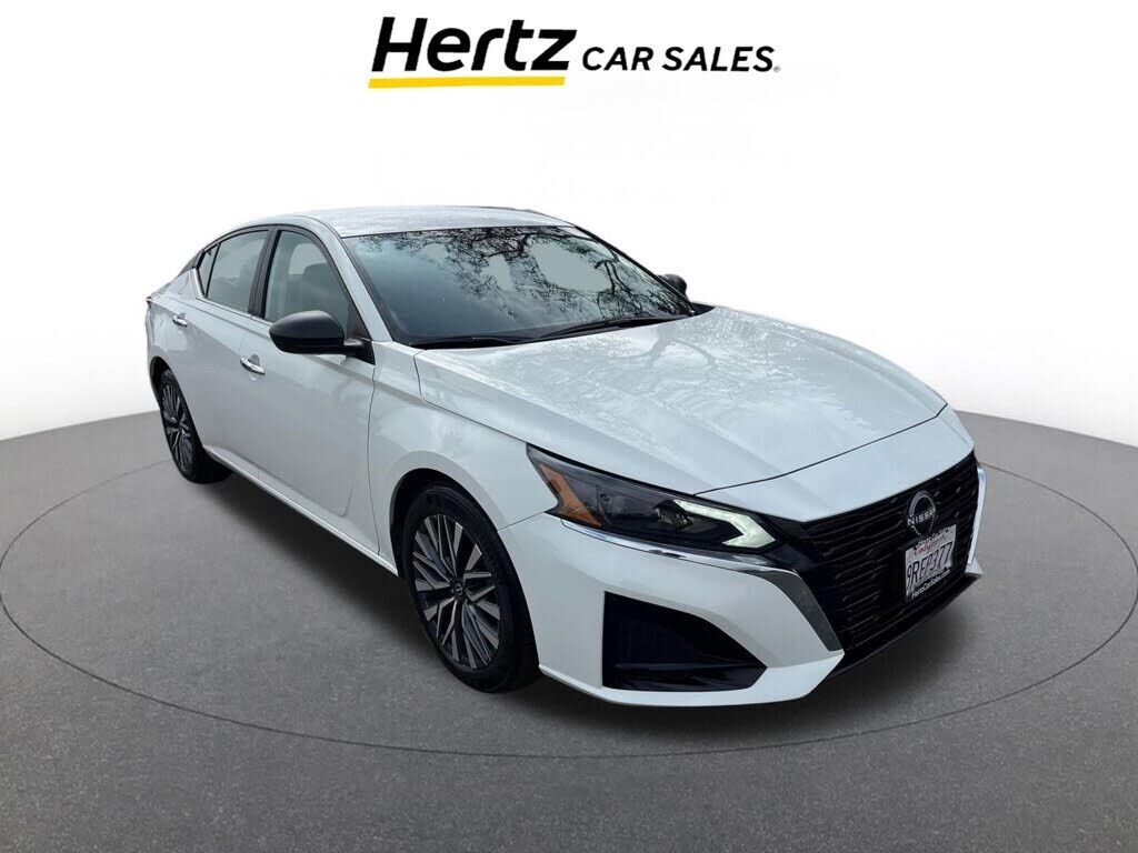 2025 Nissan Altima