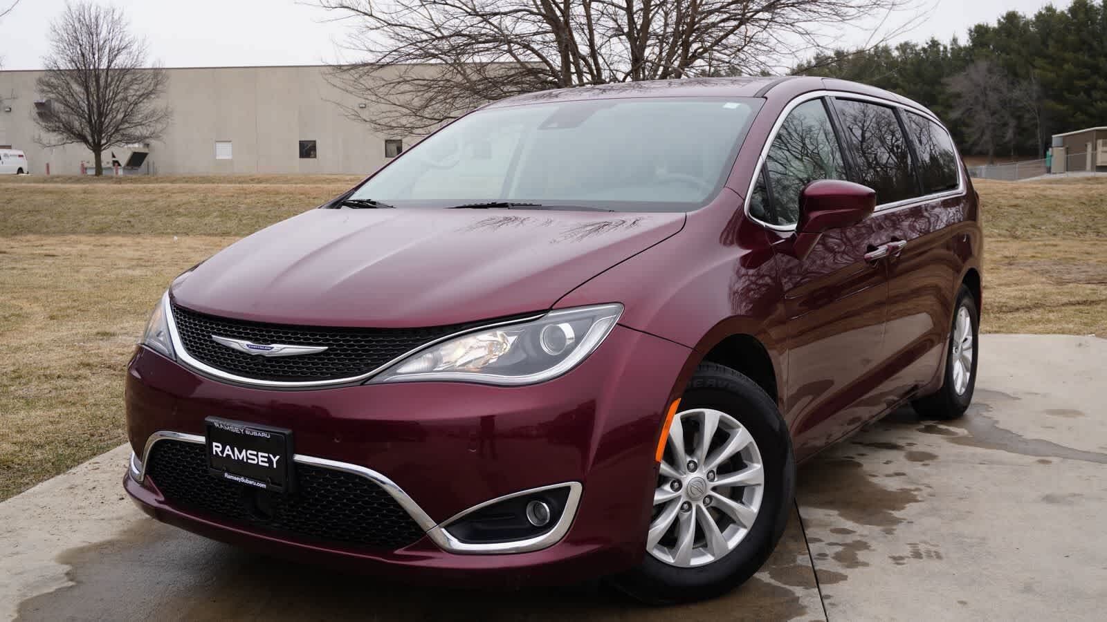 2019 CHRYSLER Pacifica