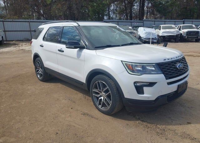 2018 FORD Explorer