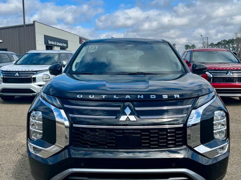 2026 MITSUBISHI Outlander