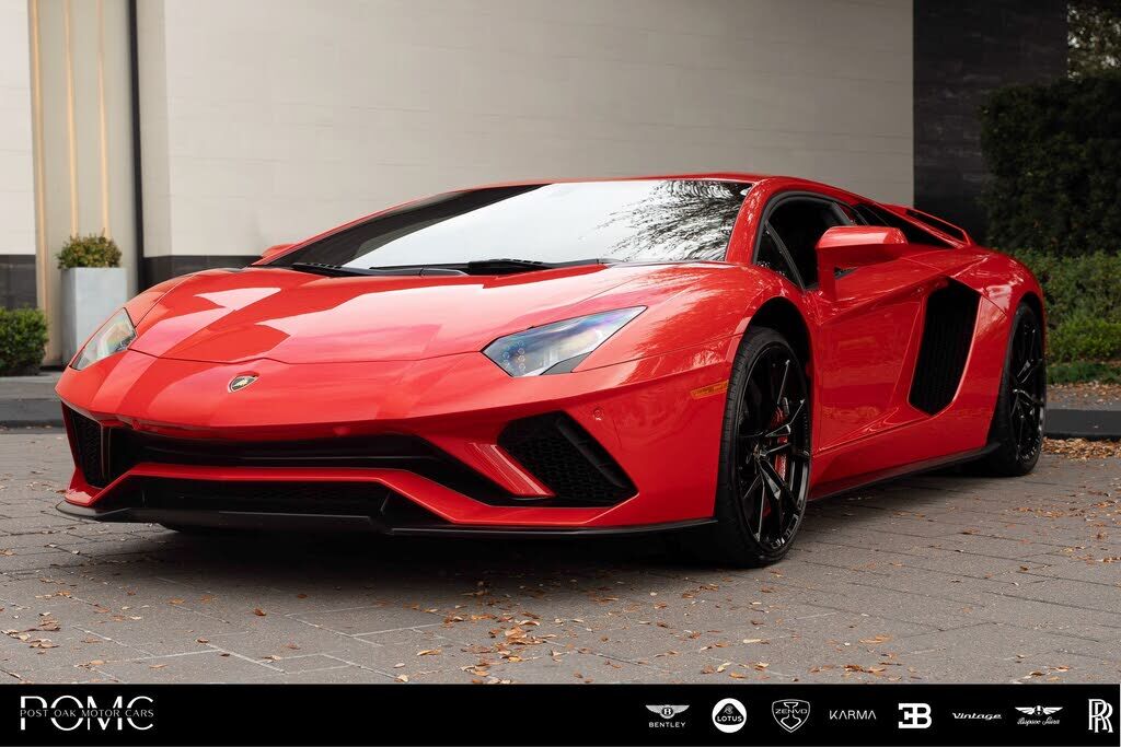 2019 LAMBORGHINI Aventador