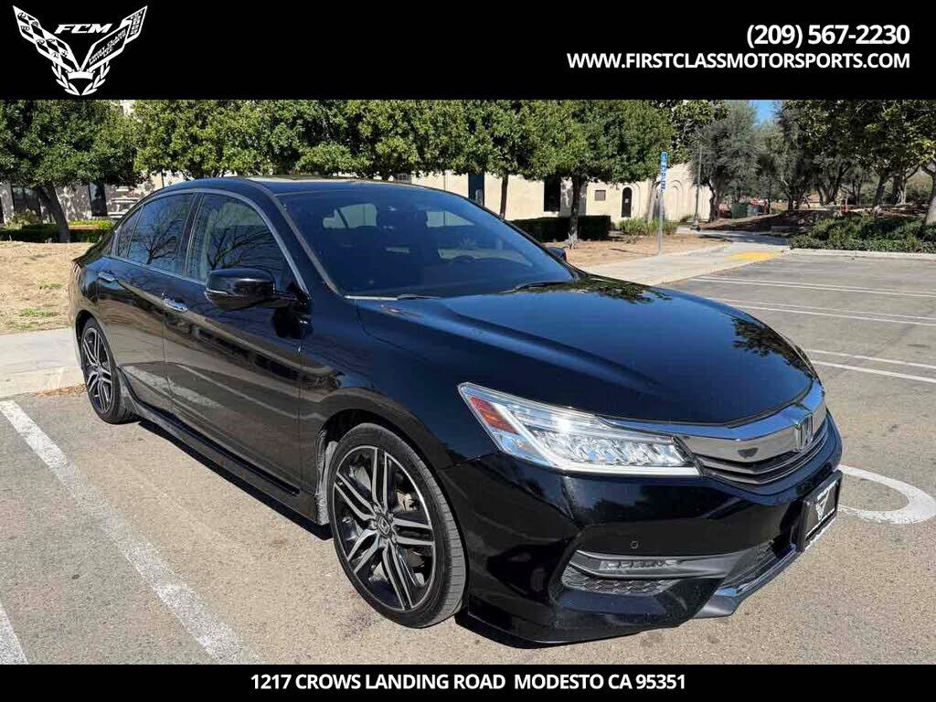 2017 HONDA Accord
