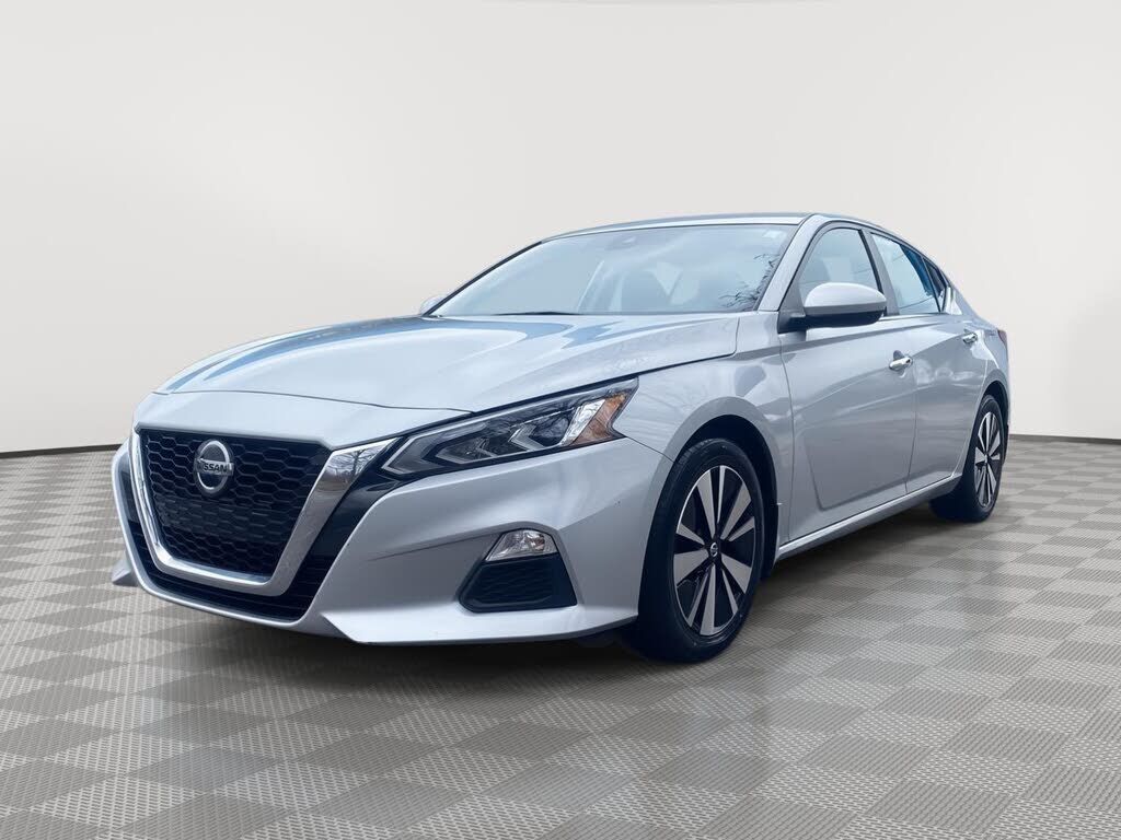 2022 NISSAN Altima