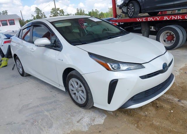 2019 TOYOTA PRIUS