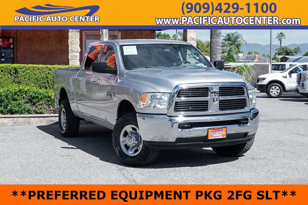 2012 DODGE Ram