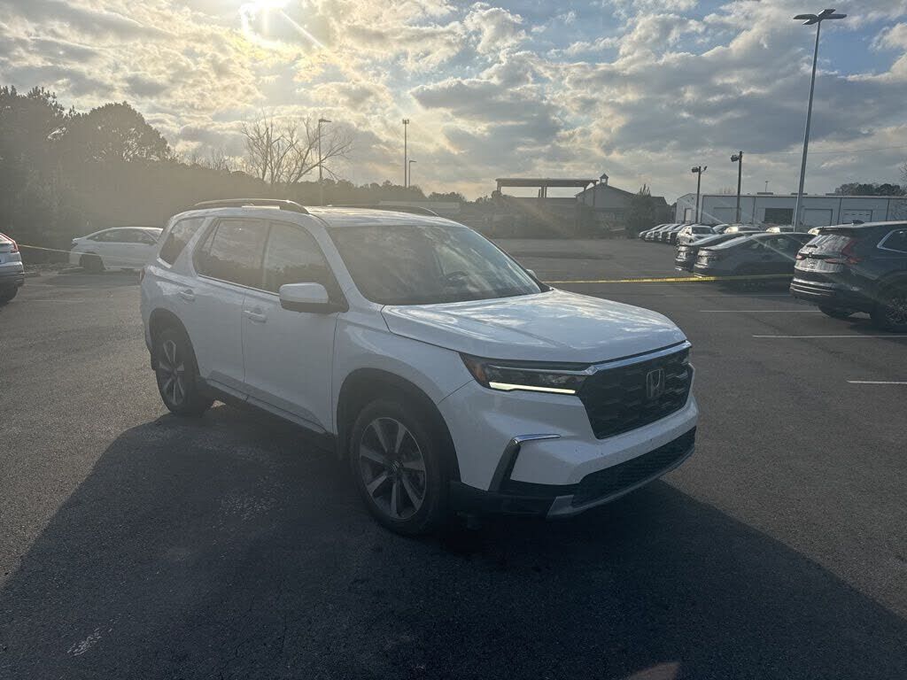 2025 HONDA Pilot