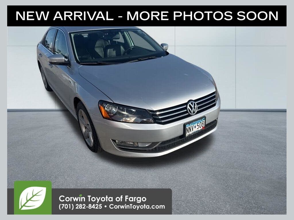 2015 VOLKSWAGEN Passat