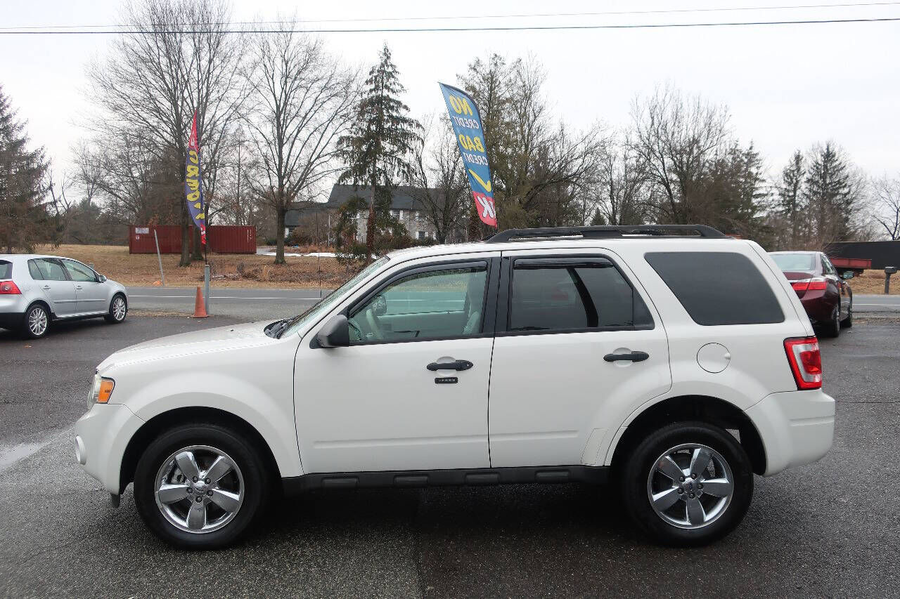 2011 FORD Escape