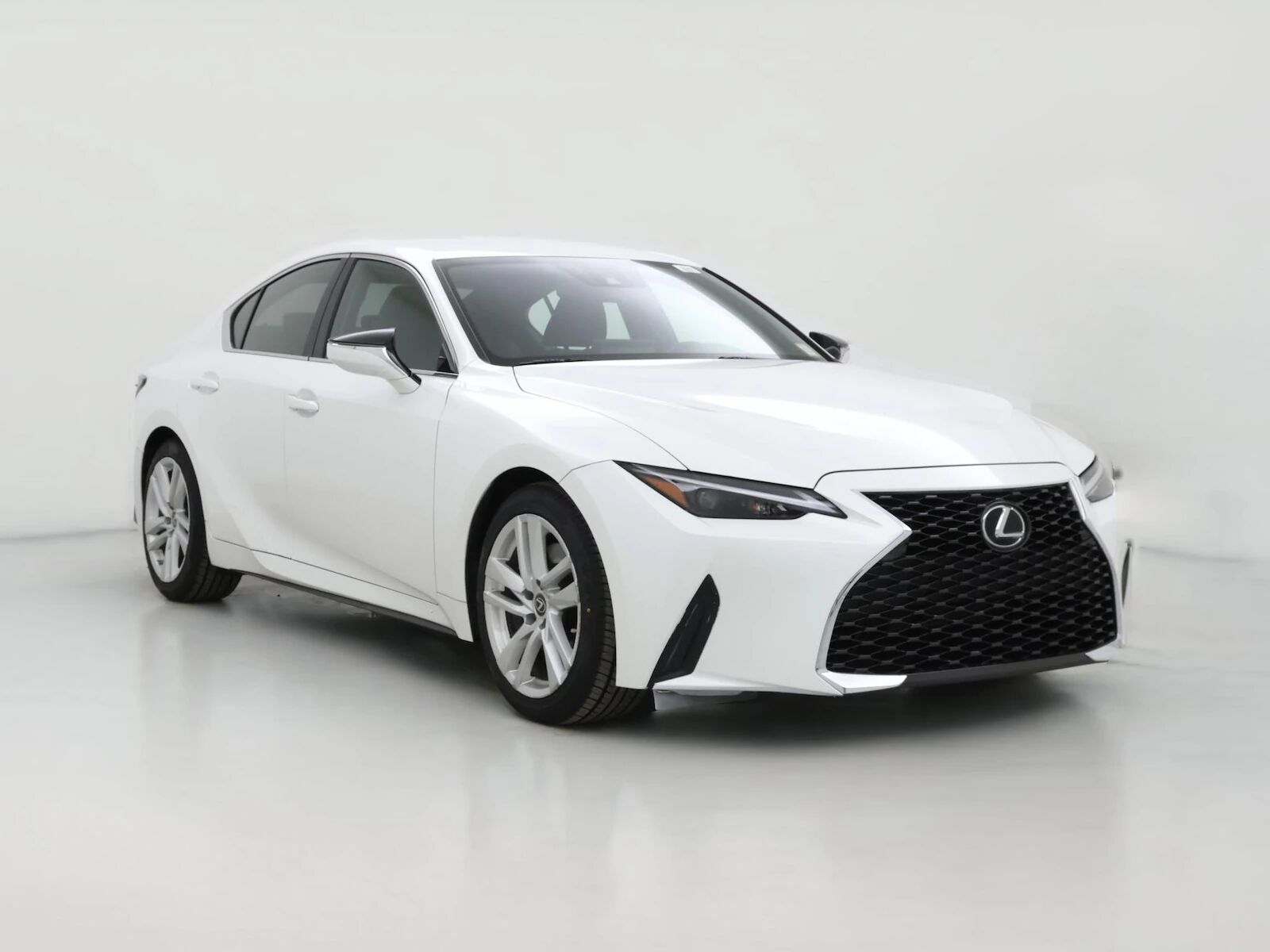2022 LEXUS IS