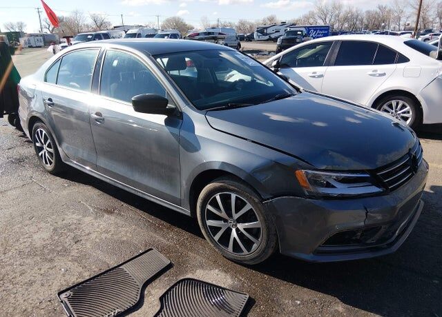 2016 VOLKSWAGEN Jetta