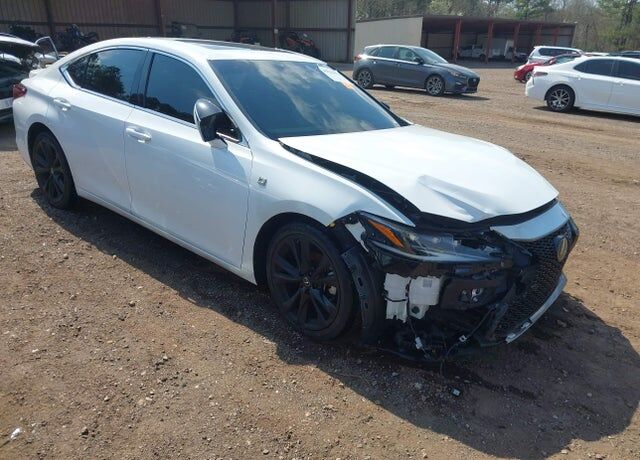2022 LEXUS ES