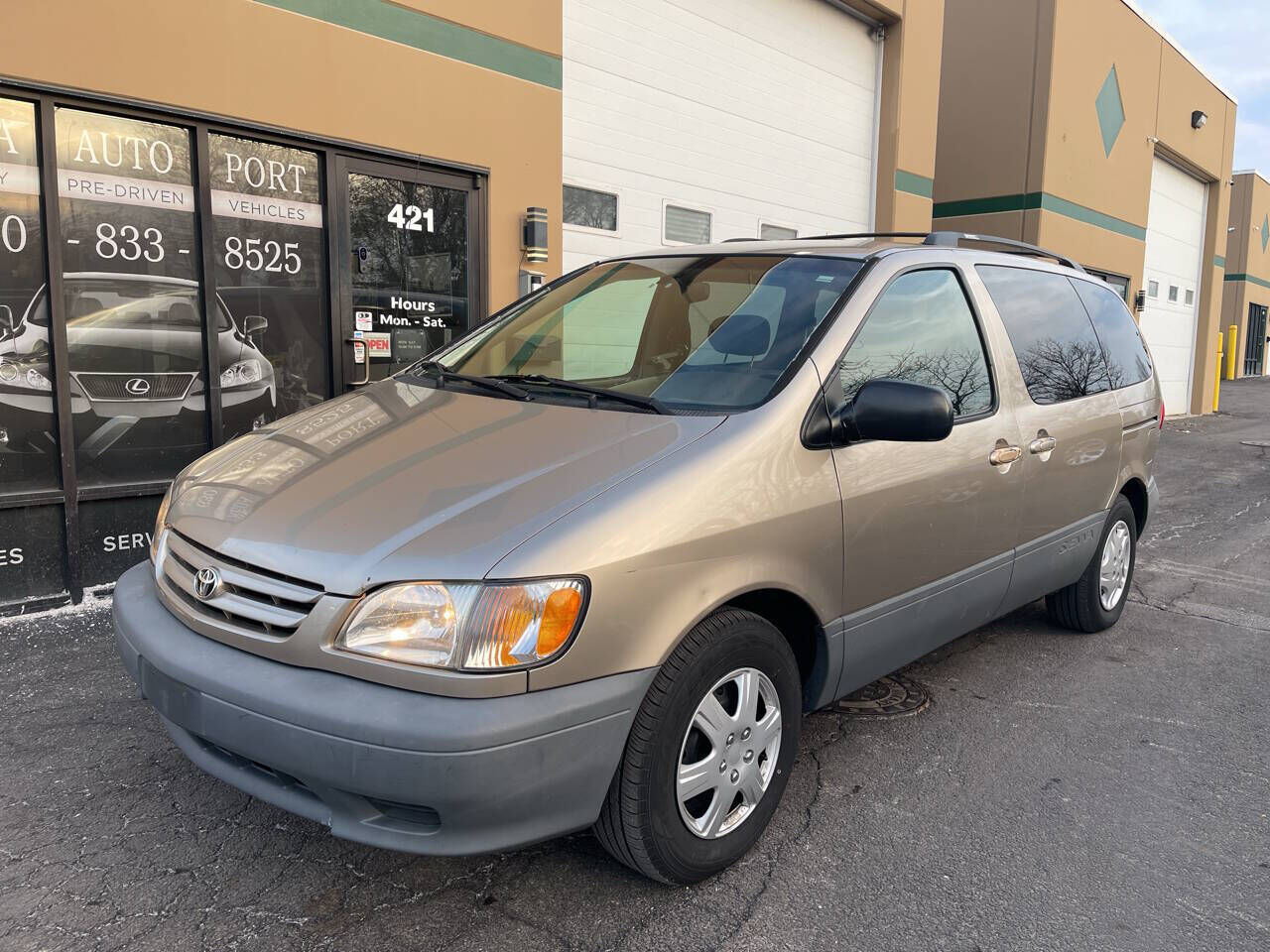 2002 TOYOTA Sienna