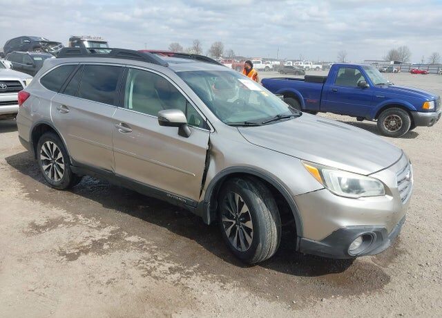 2015 SUBARU Outback