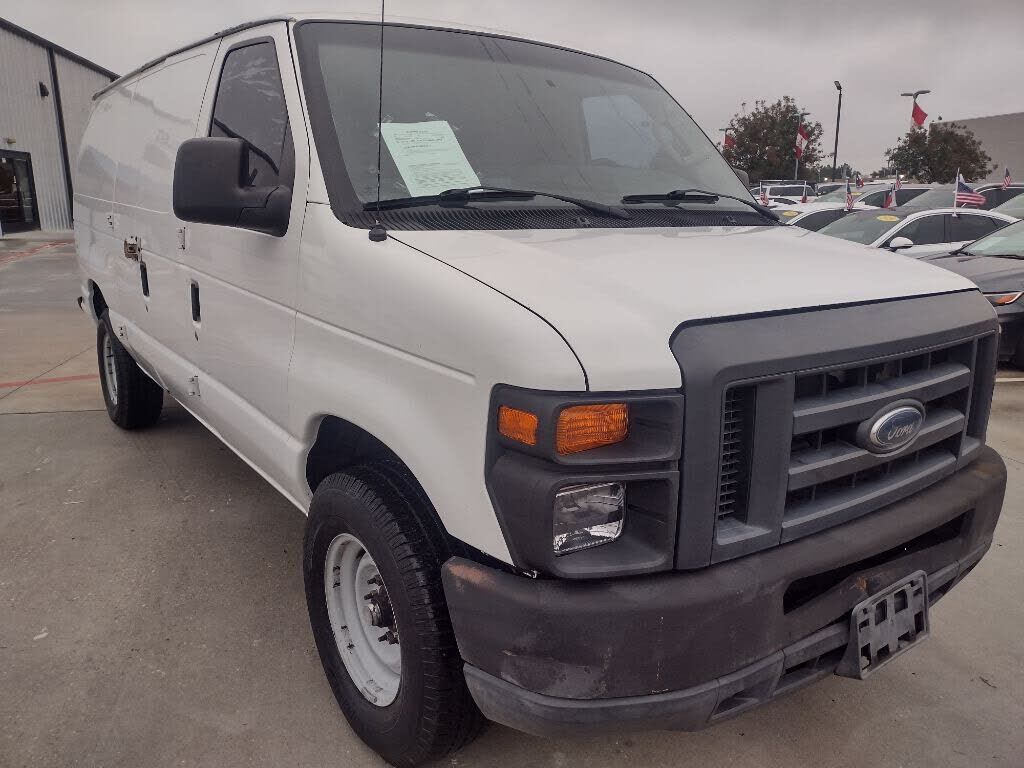 2013 FORD E-250