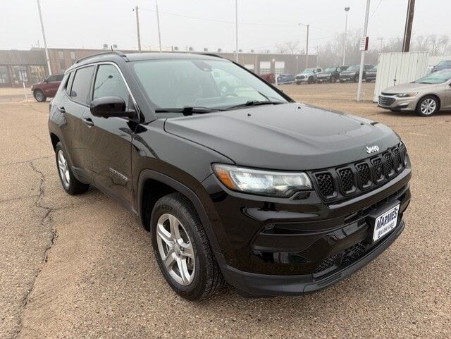 2023 JEEP Compass