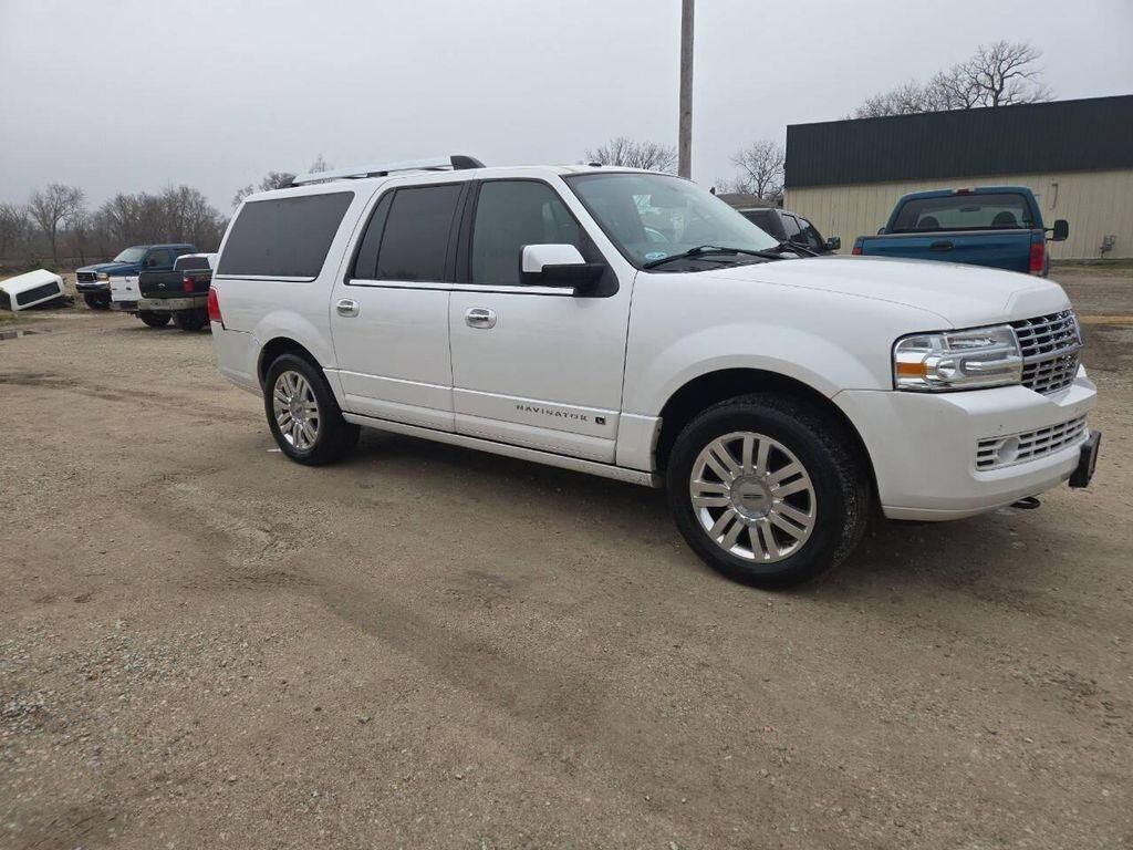 2012 LINCOLN Navigator