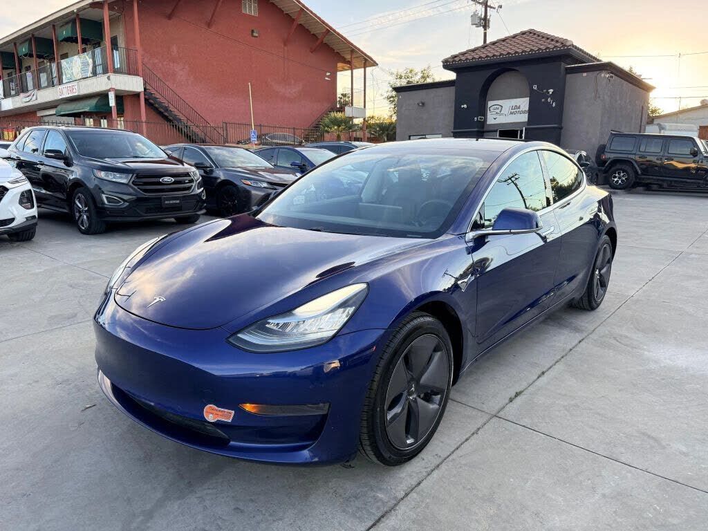 2020 TESLA Model 3