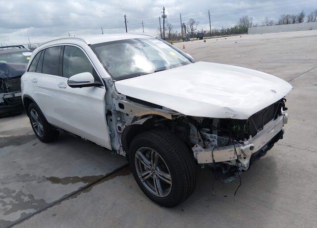 2022 MERCEDES-BENZ GLC-Class