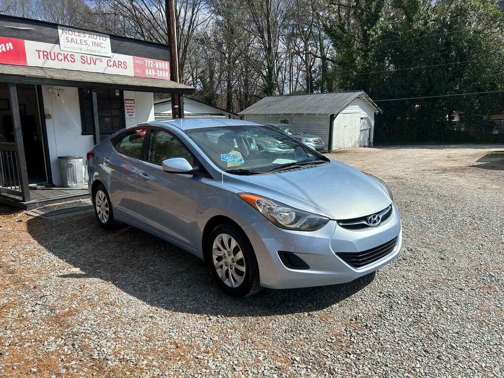 2012 HYUNDAI Elantra