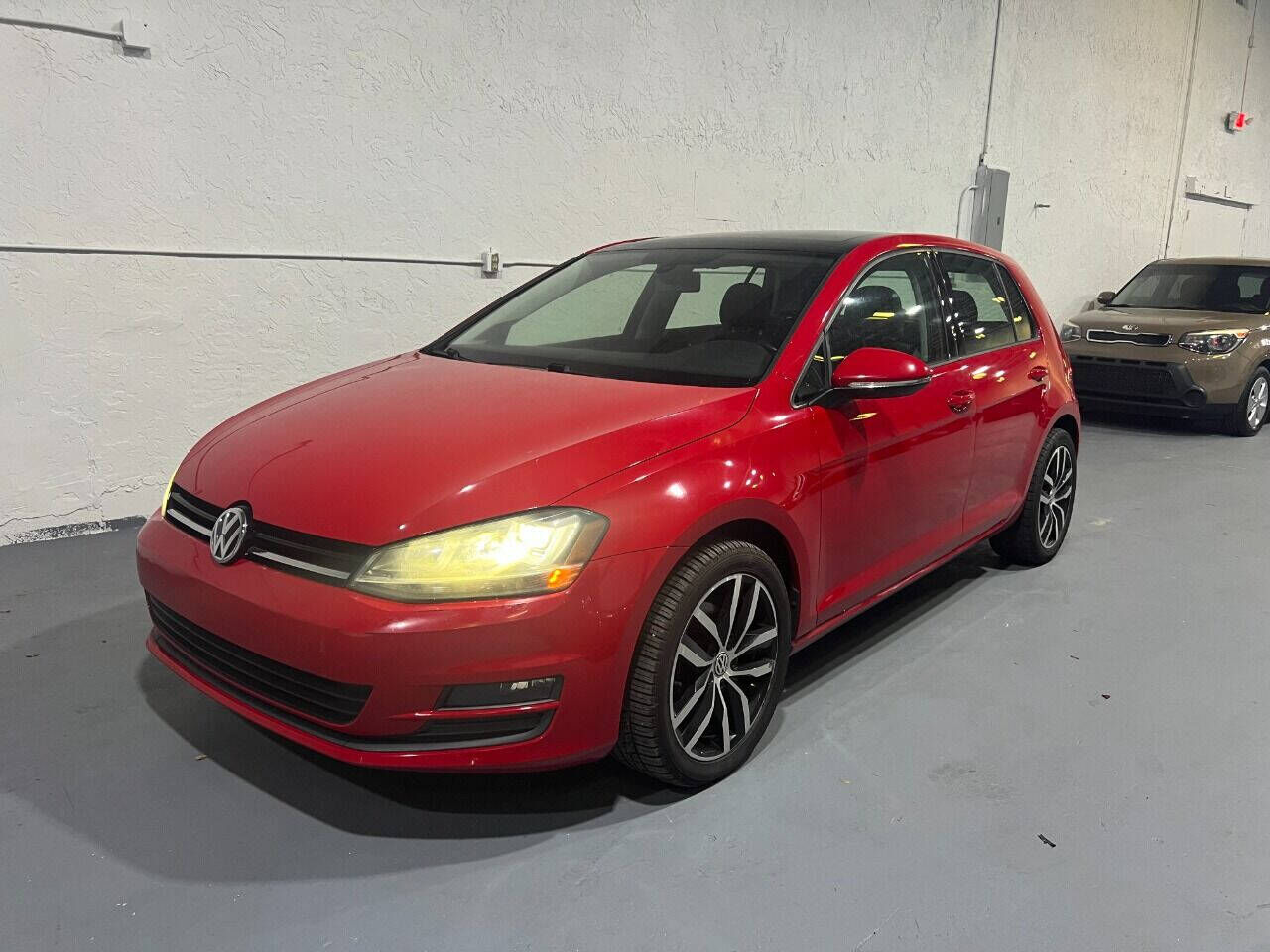 2015 VOLKSWAGEN Golf