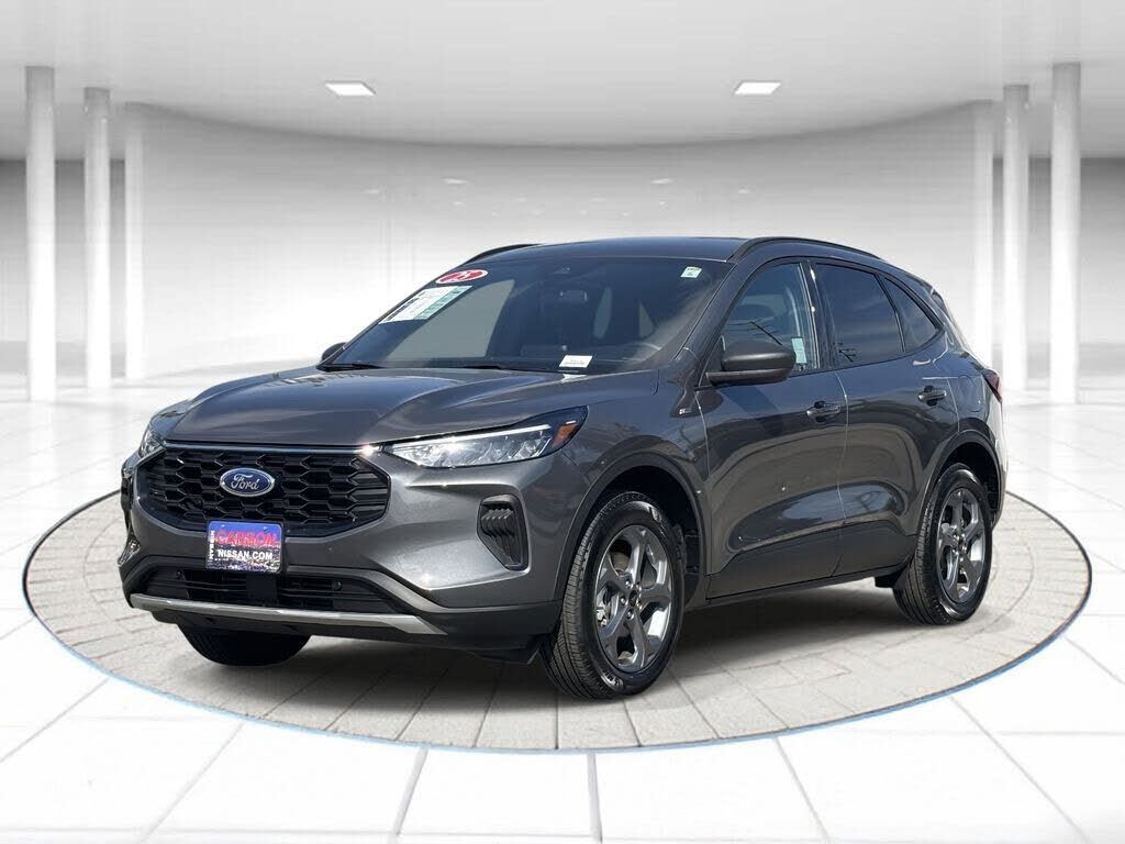 2025 FORD Escape