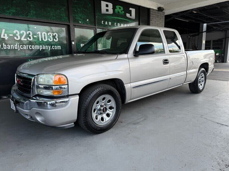 2005 GMC Sierra