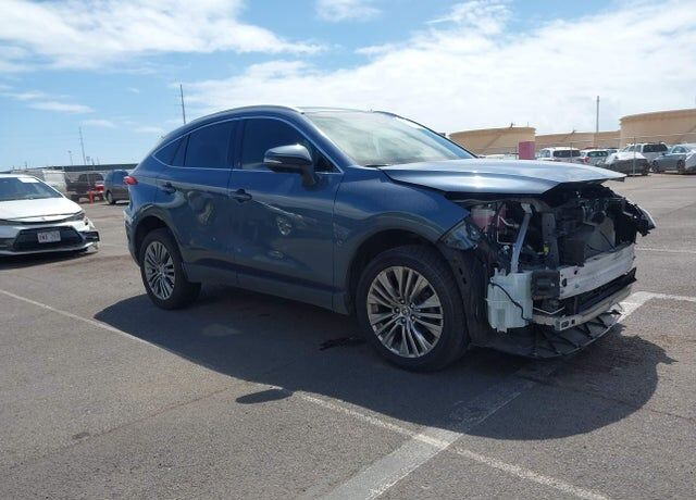 2022 TOYOTA Venza